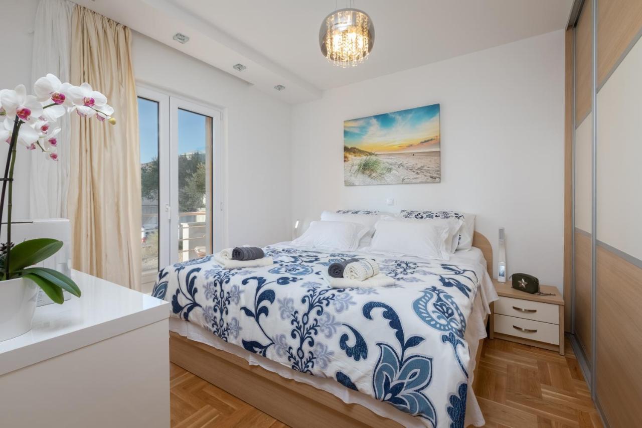 Luxury Apartman Sky With Sea View And Whirlpool Makarska Exterior foto
