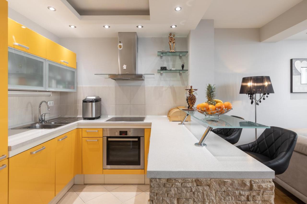 Luxury Apartman Sky With Sea View And Whirlpool Makarska Exterior foto