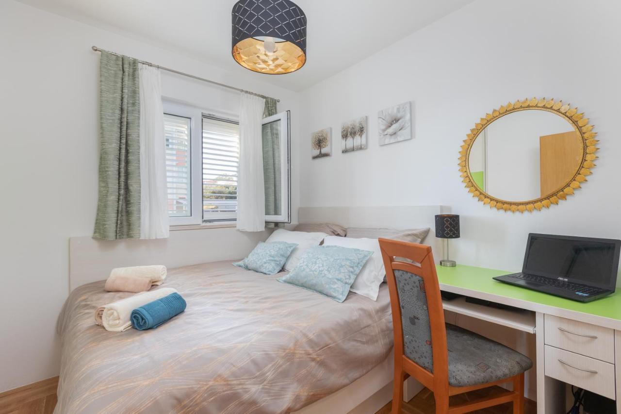 Luxury Apartman Sky With Sea View And Whirlpool Makarska Exterior foto